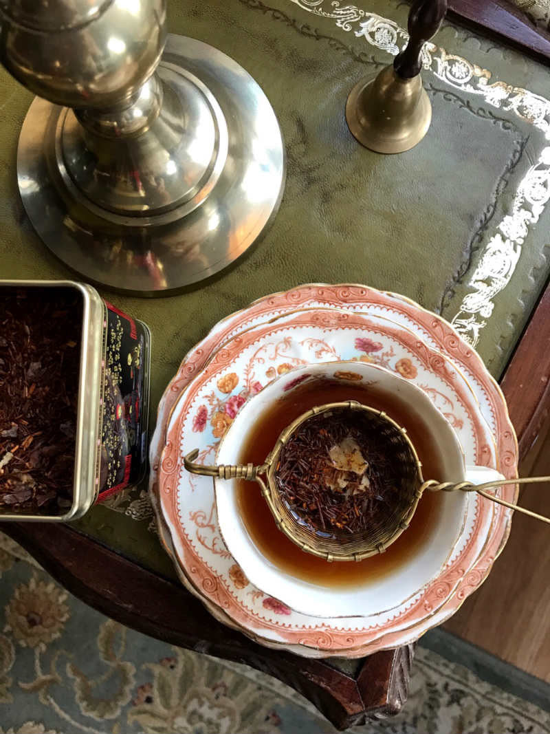 Coconut and cocoa tea